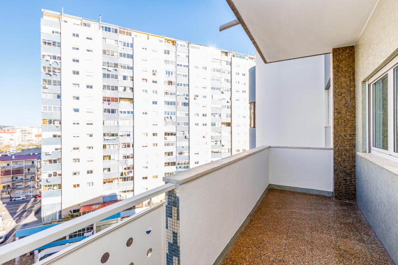 Dora'S Home Cacilhas Bagian luar foto